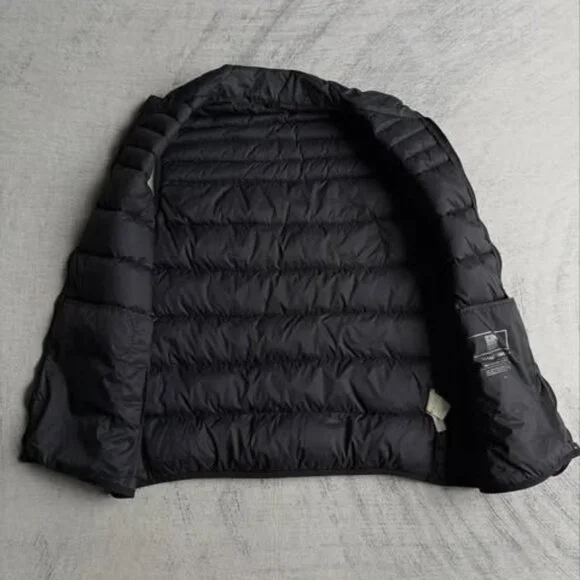 Ultra Light Down Puffer Vest - Picture 2 of 4